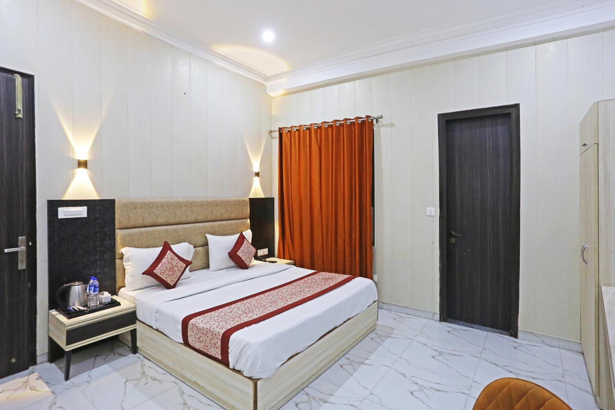 Hotel Almora Sky Near By Delhi International Airport With - Free Airport Pickup And Drop New Delhi Eksteriør bilde