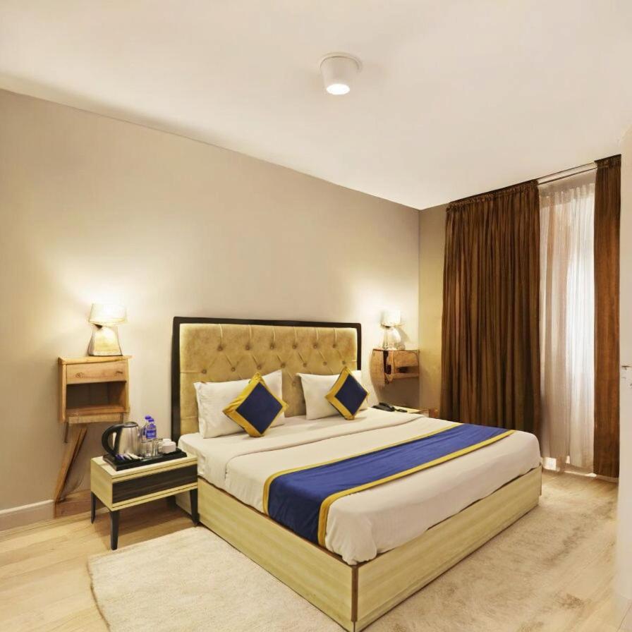 Hotel Almora Sky Near By Delhi International Airport With - Free Airport Pickup And Drop New Delhi Eksteriør bilde